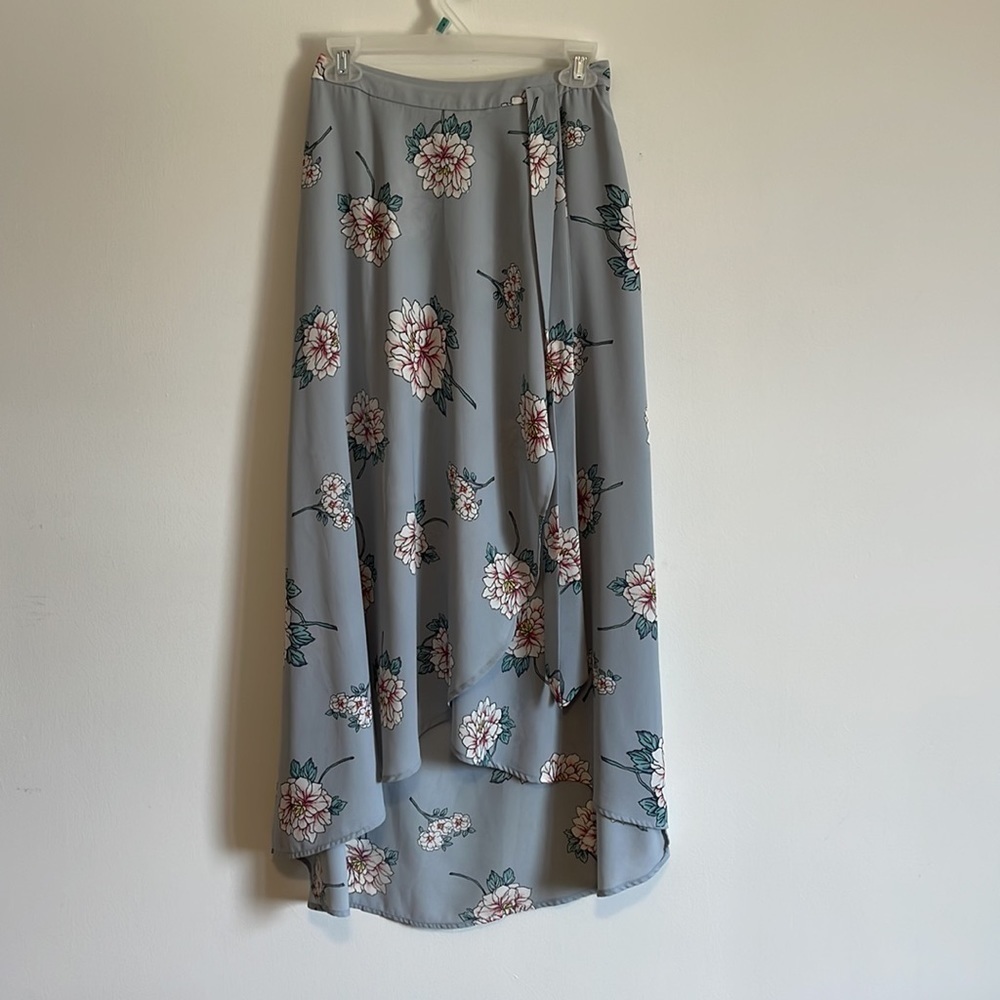 JOA Floral Midi Skirt SM Gray Wrap Tie Flowy Spring Feminine Delicate